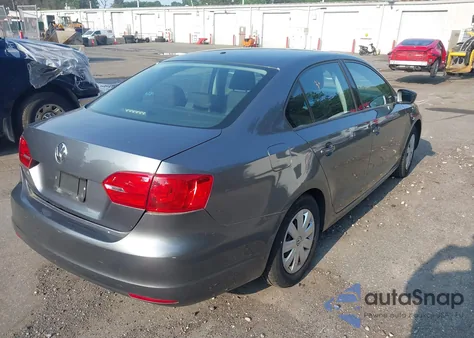 2013 Volkswagen Jetta 2.0L S z USA, uszkodzony, nr VIN 3VW2K7AJ5DM317078